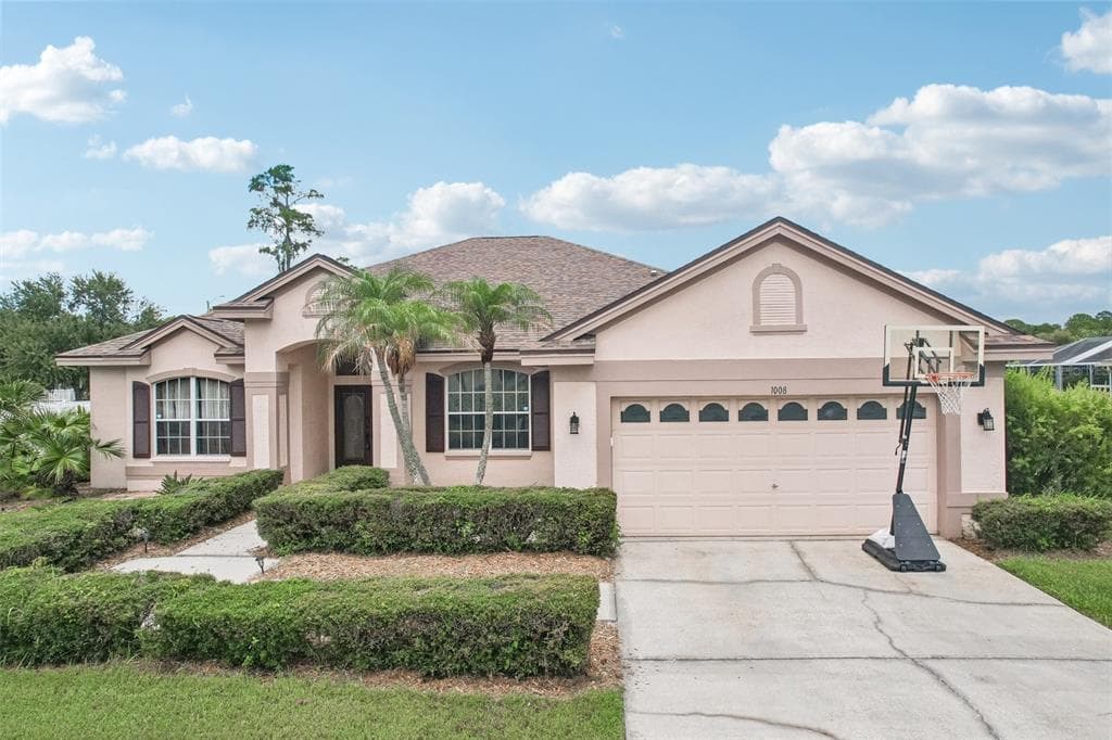 1008 ROBINWOOD DRIVE
