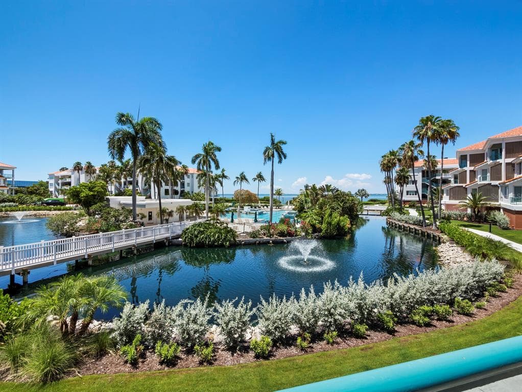 350 GULF OF MEXICO DRIVE