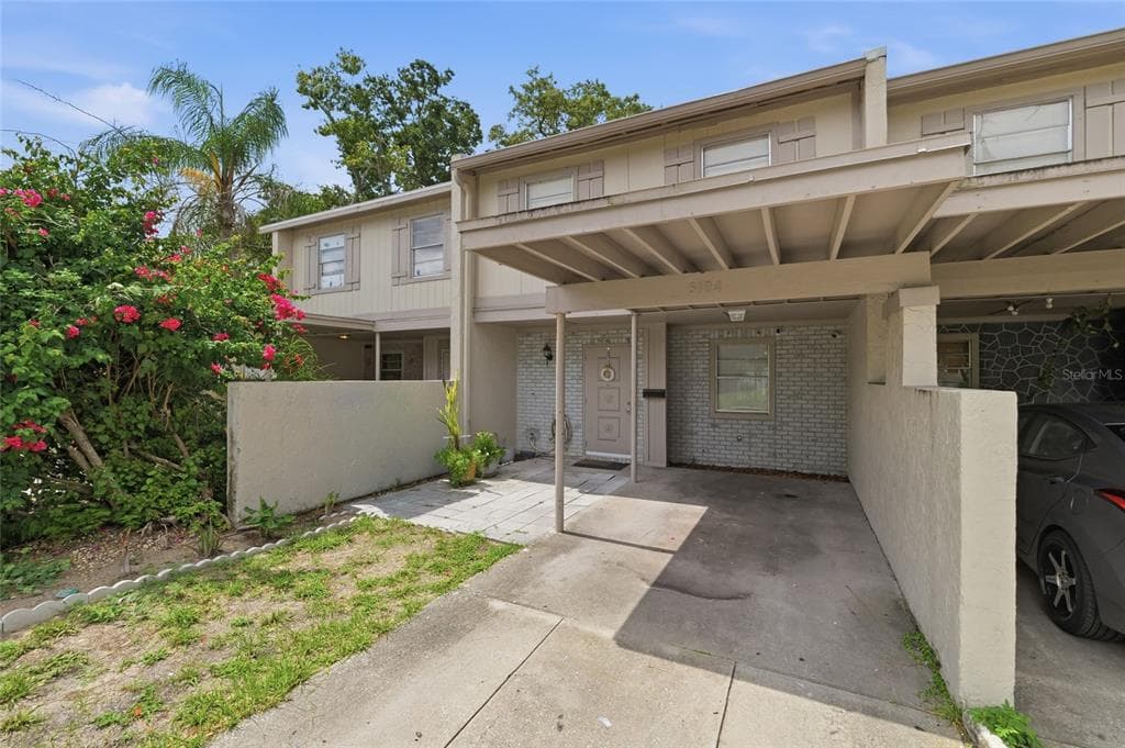 5104 TENNIS COURT CIRCLE