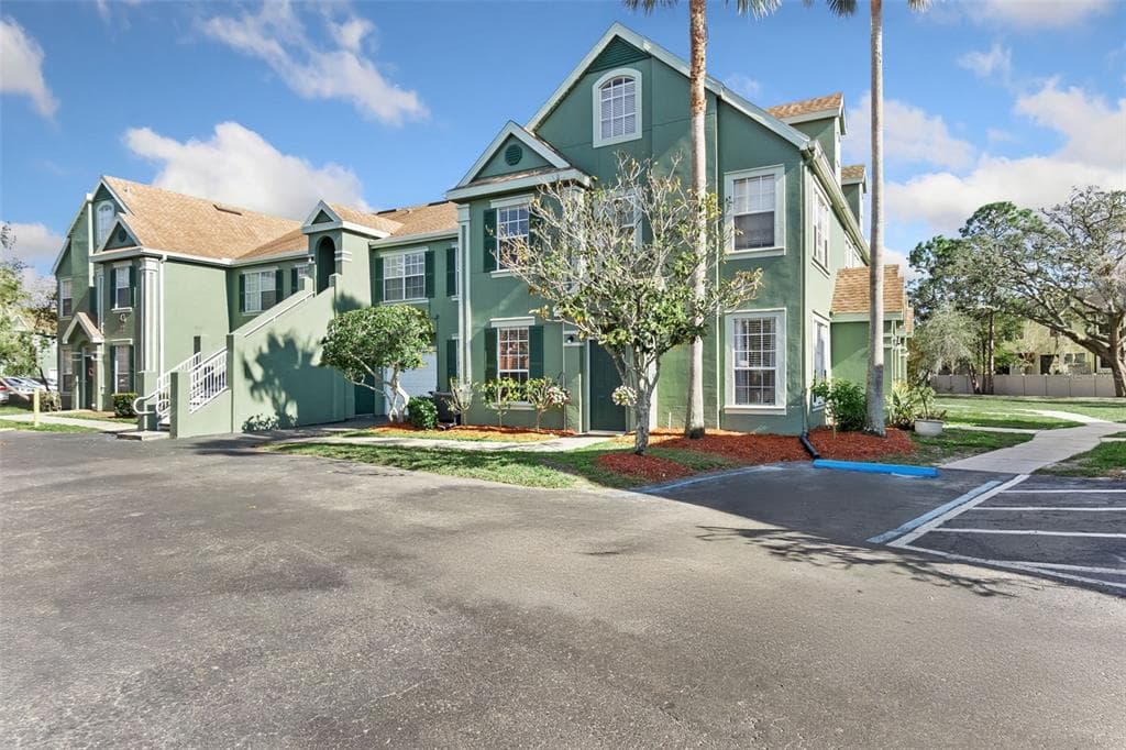 10412 WHITE LAKE COURT