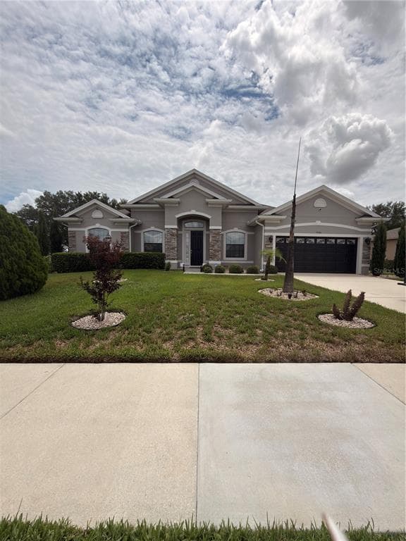 4086 DINNER LAKE WAY