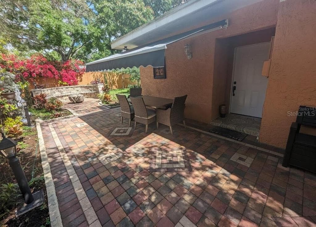 1602 AMBERLEA DRIVE