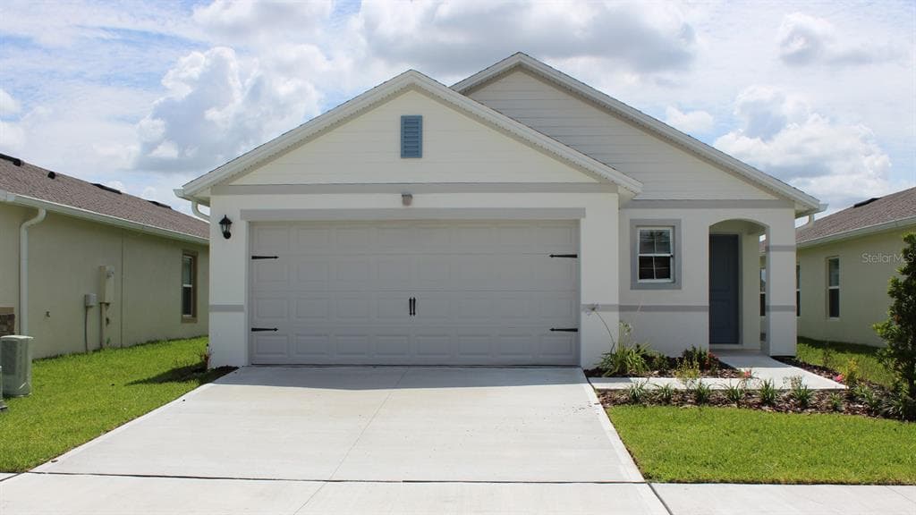4423 LAKE FOX DRIVE