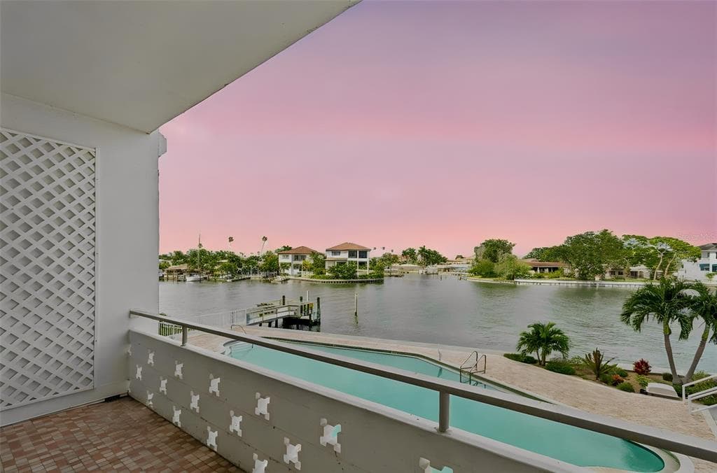 1365 SNELL ISLE BOULEVARD