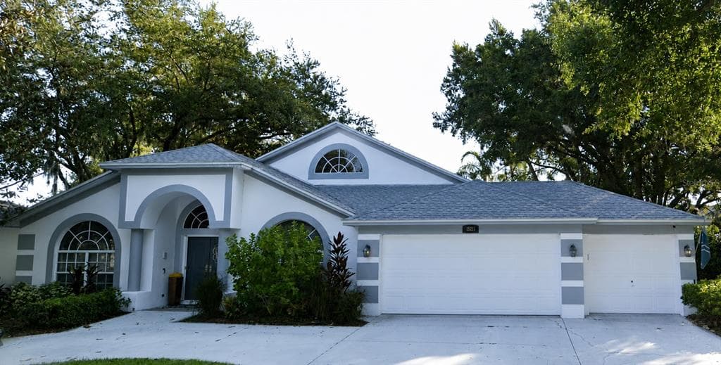 15211 ARBOR HOLLOW DRIVE