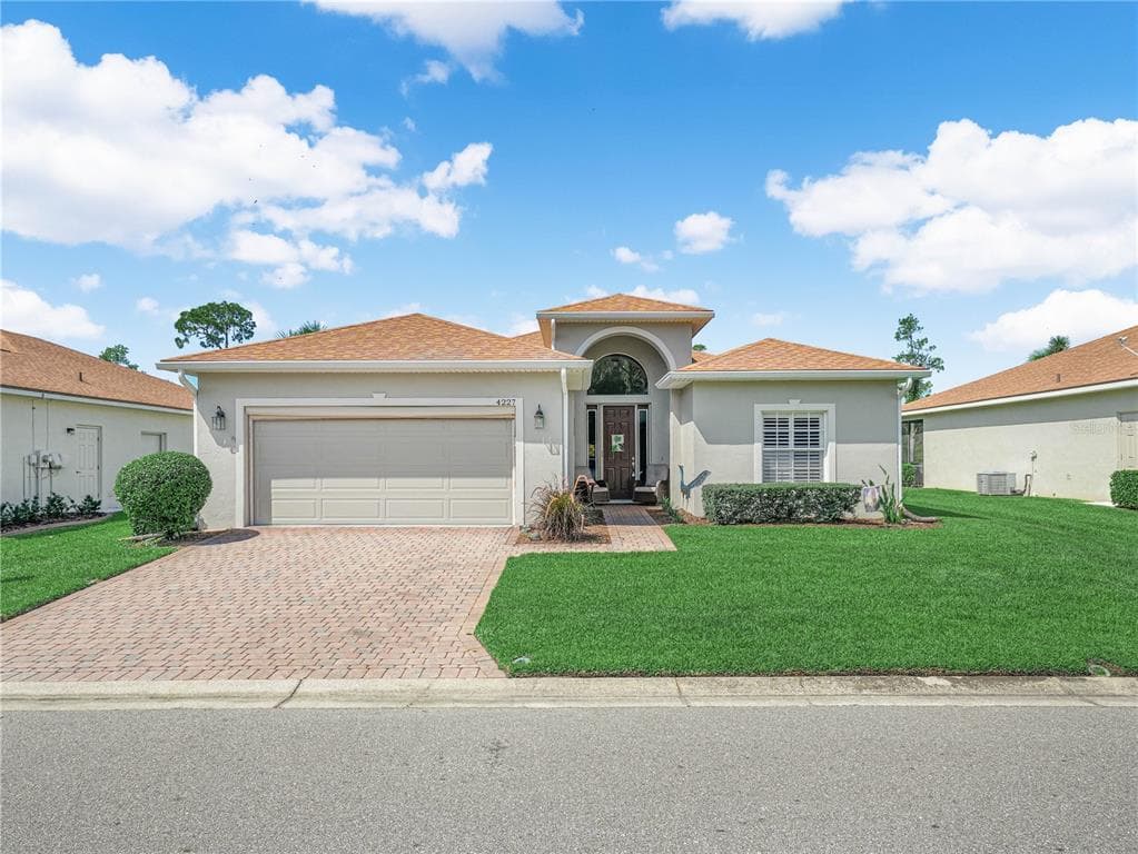 4227 BERWICK DRIVE