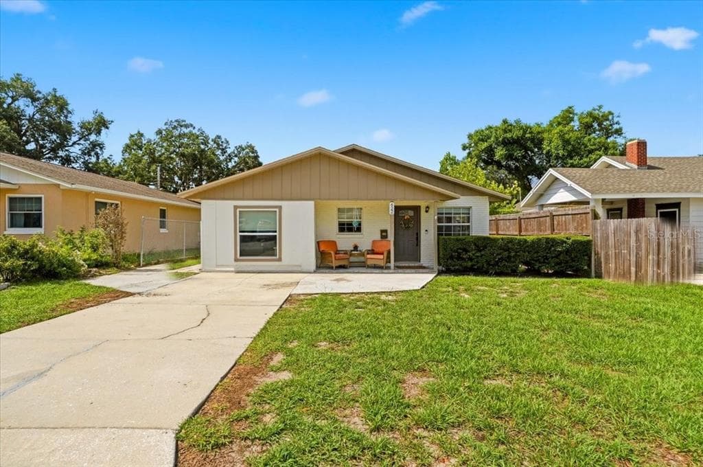 622 PALENCIA PLACE