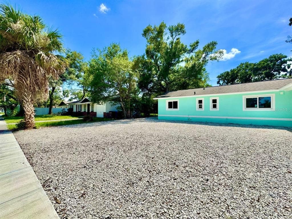 4306 PORPOISE DRIVE