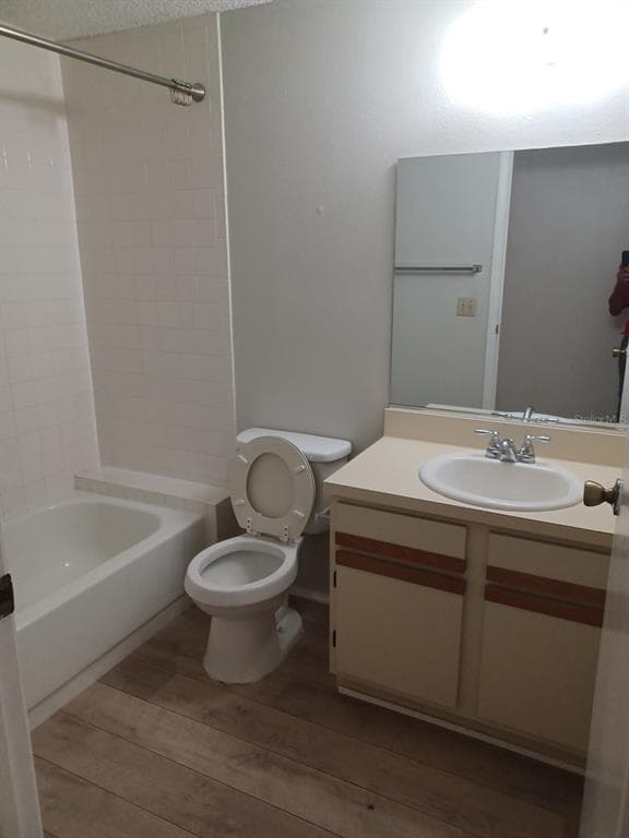 127 CAMPHOR CIRCLE