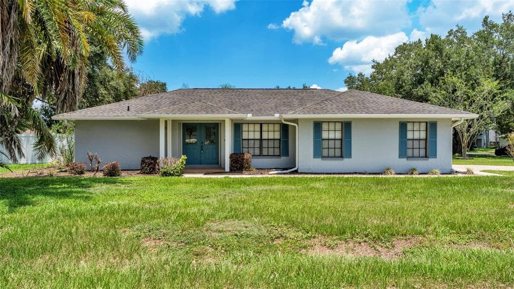 2208 GROVEGLEN CIRCLE