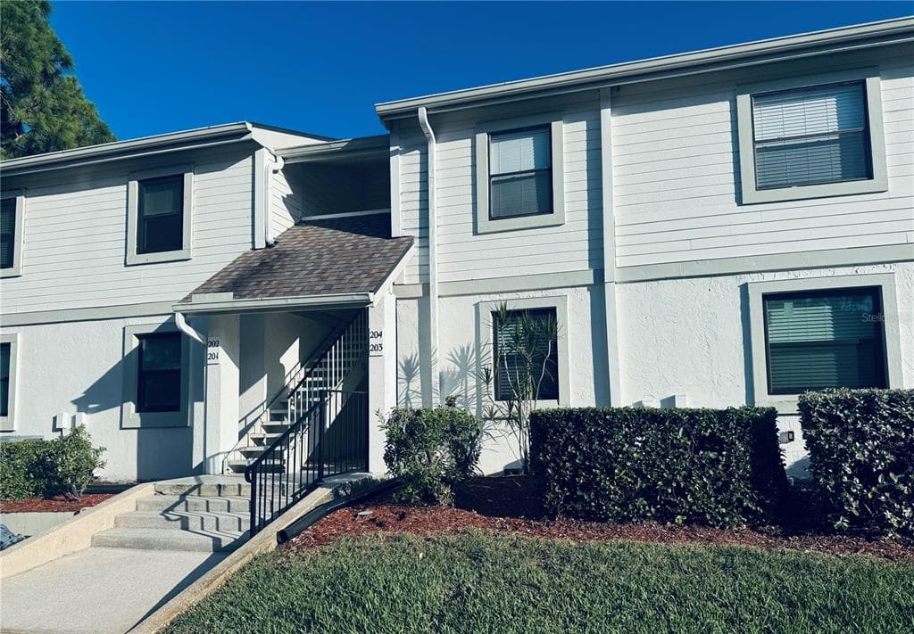 203 MEADOW LANE