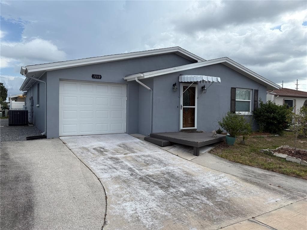 1010 OSPREY COURT