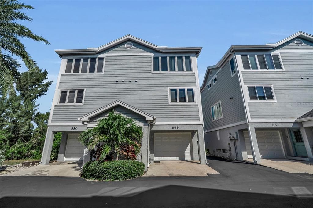 848 EVERGREEN WAY