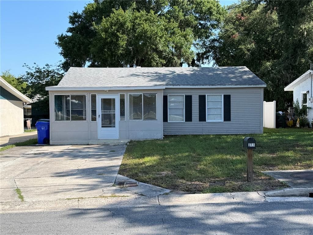 311 BELLA VISTA STREET