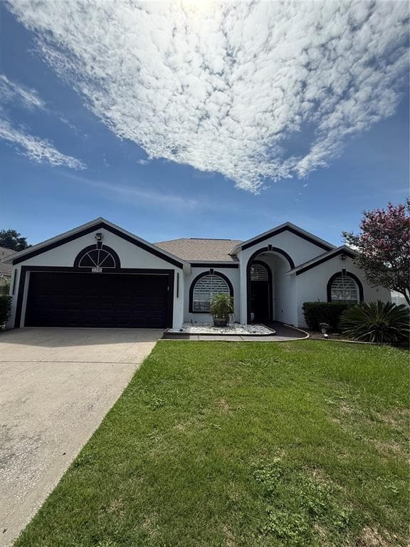 2210 TOWERING OAKS CIRCLE