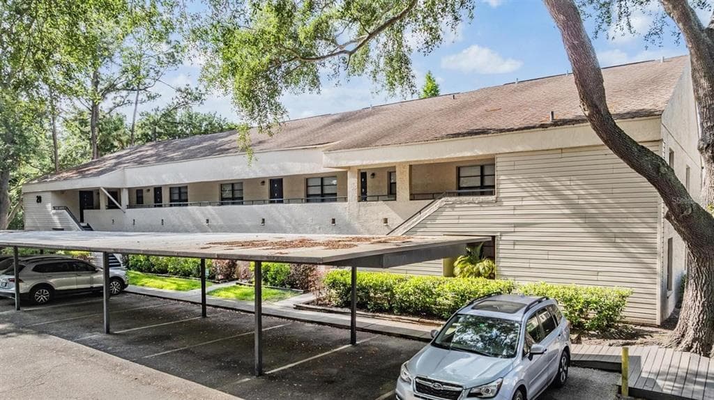 4927 PURITAN CIRCLE