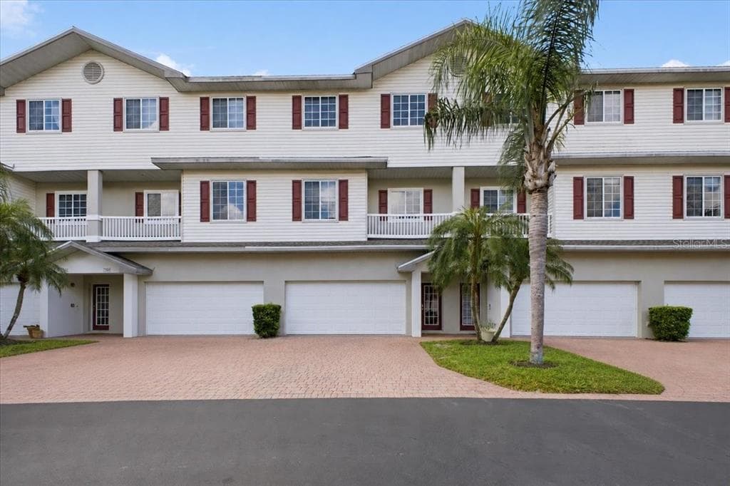 3305 10TH LANE