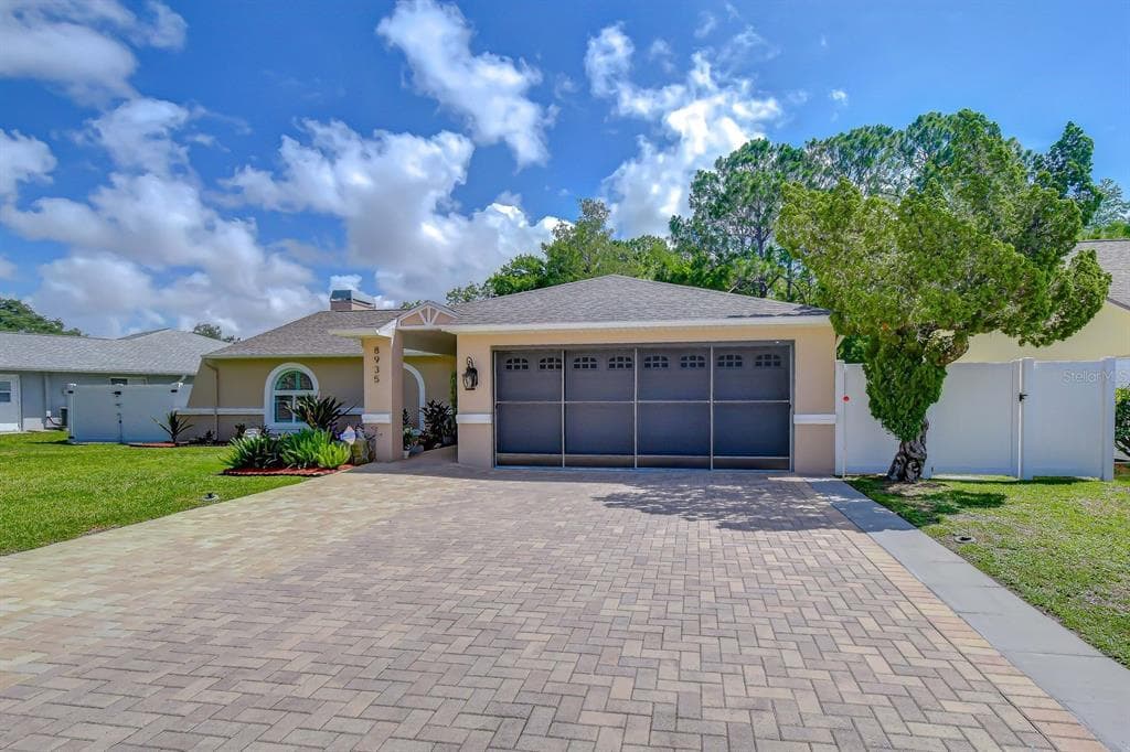 8935 RUGER DRIVE