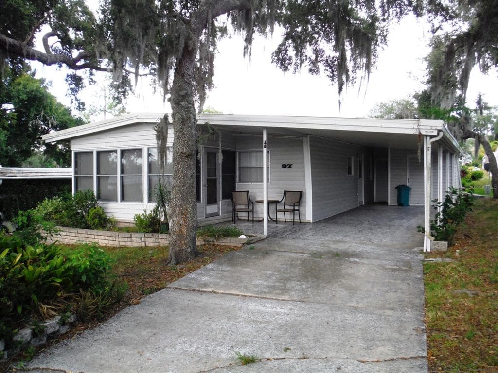 37 HONEY BEAR COURT