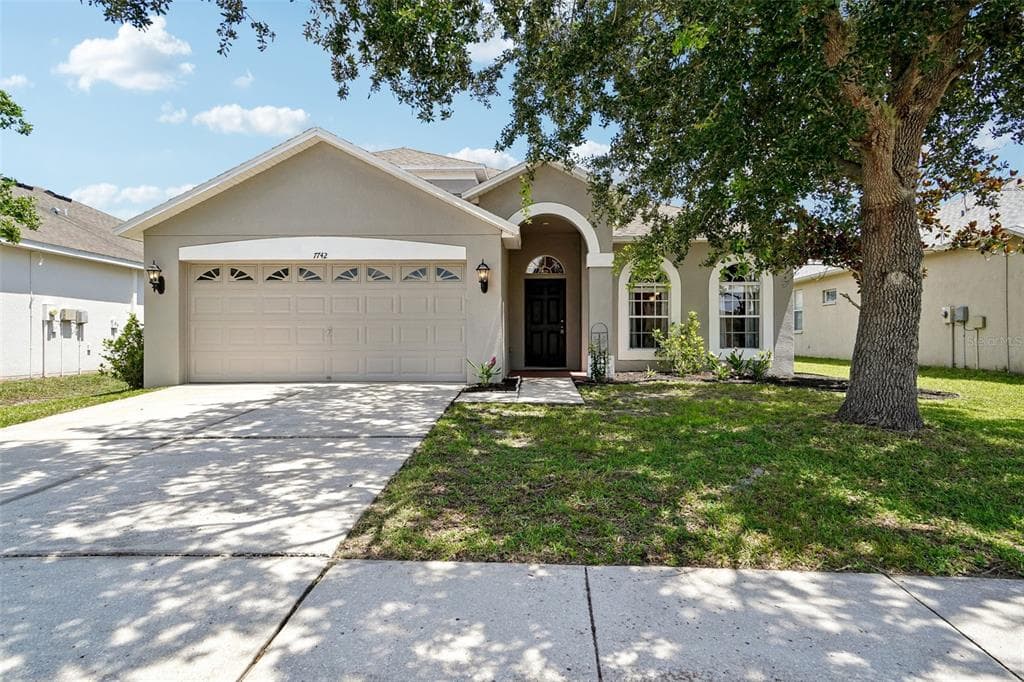 7742 BULLS HEAD DRIVE