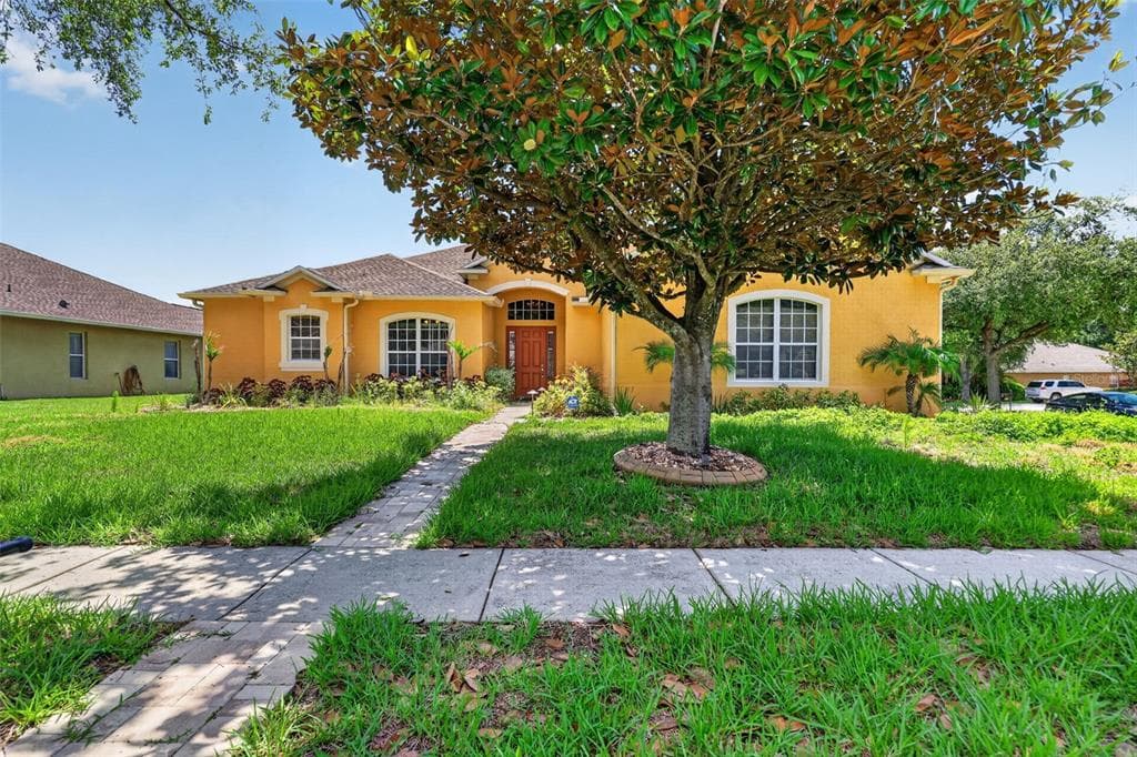 316 HARTS OAK PLACE
