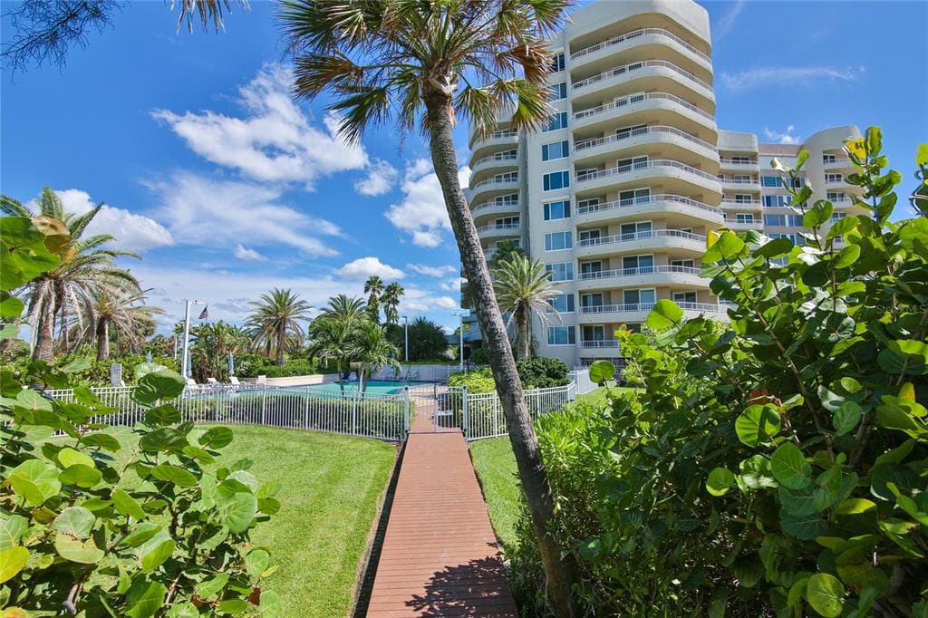 775 LONGBOAT CLUB ROAD