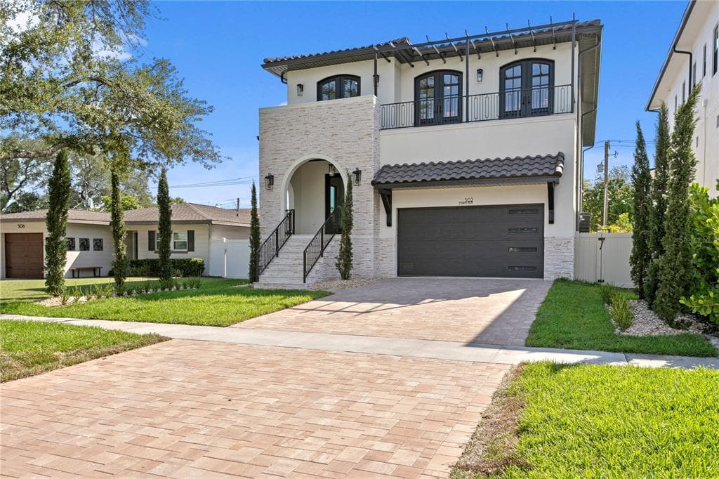 502 DAVIS BOULEVARD