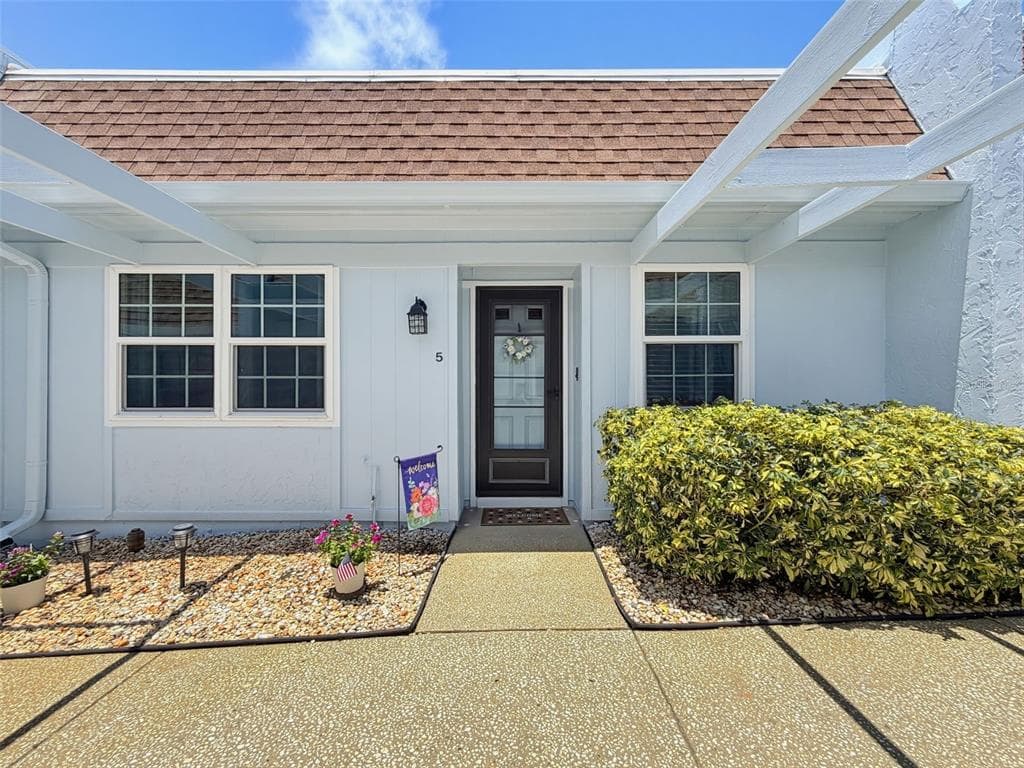 8220 SEVEN OAKS COURT