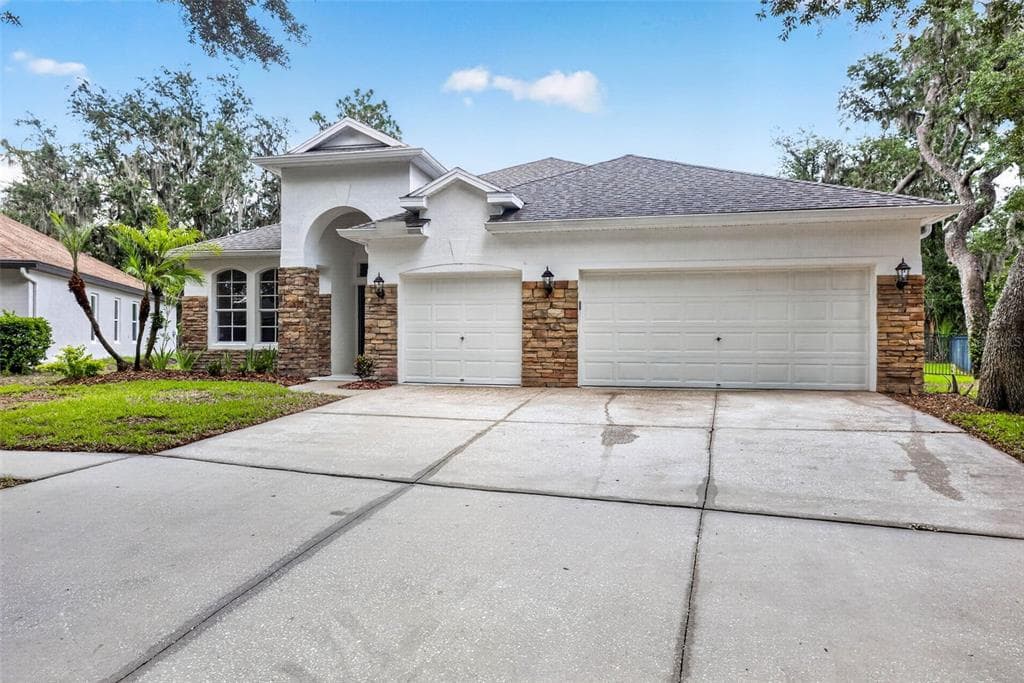 6135 WHIMBRELWOOD DRIVE