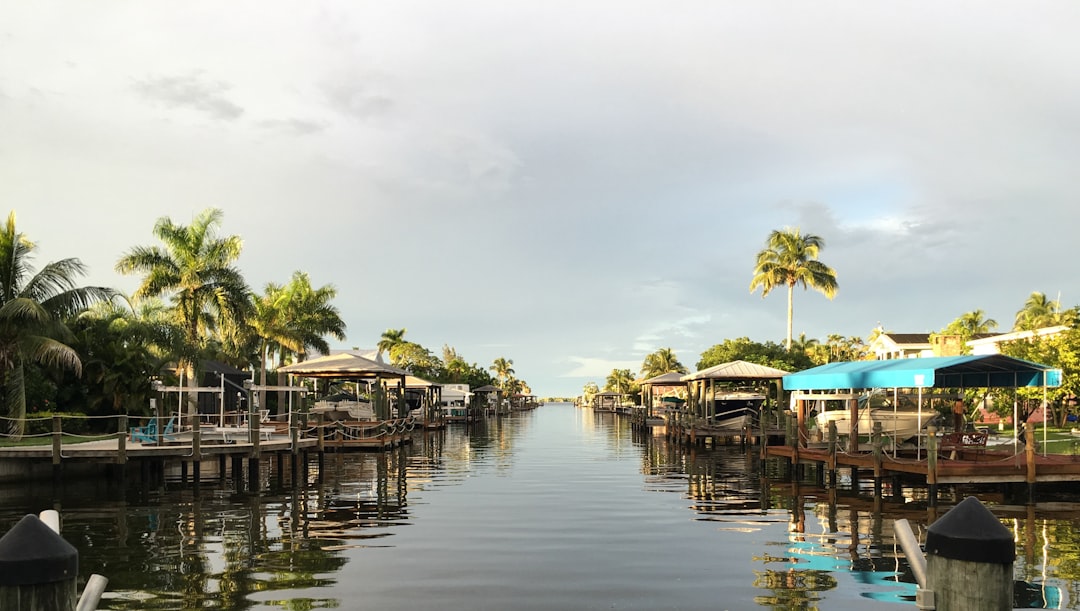 Waterfront Homes in Auburndale FL: Lake Properties, Flood Zones, and Pricing