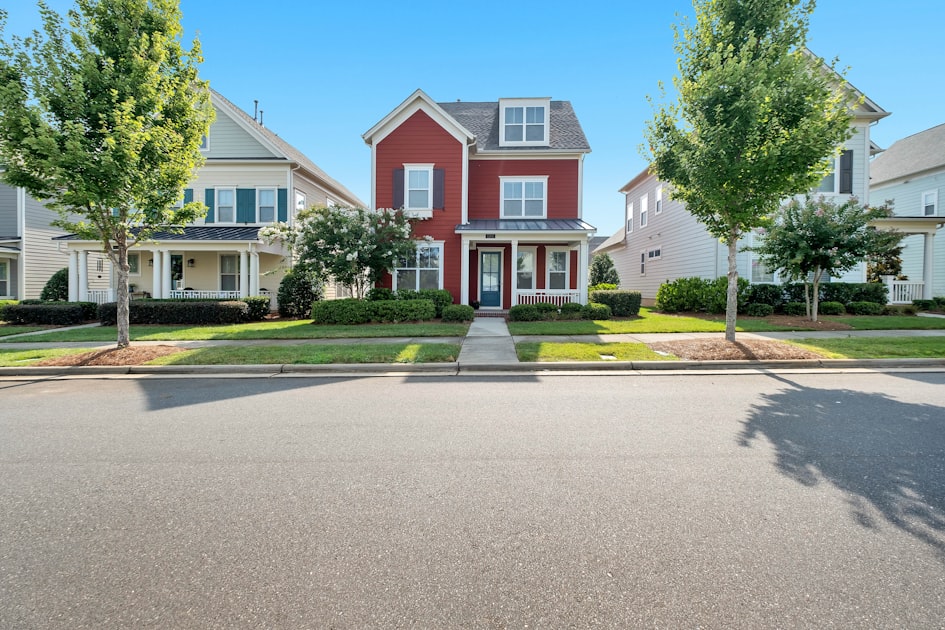 Why Barrett Henry Is the Sun City Center FL Realtor You Need in 2026