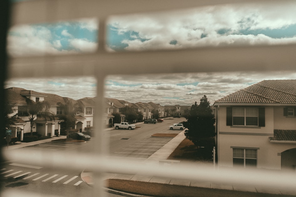 Carrollwood Village vs Carrollwood  -  What Is the Difference?