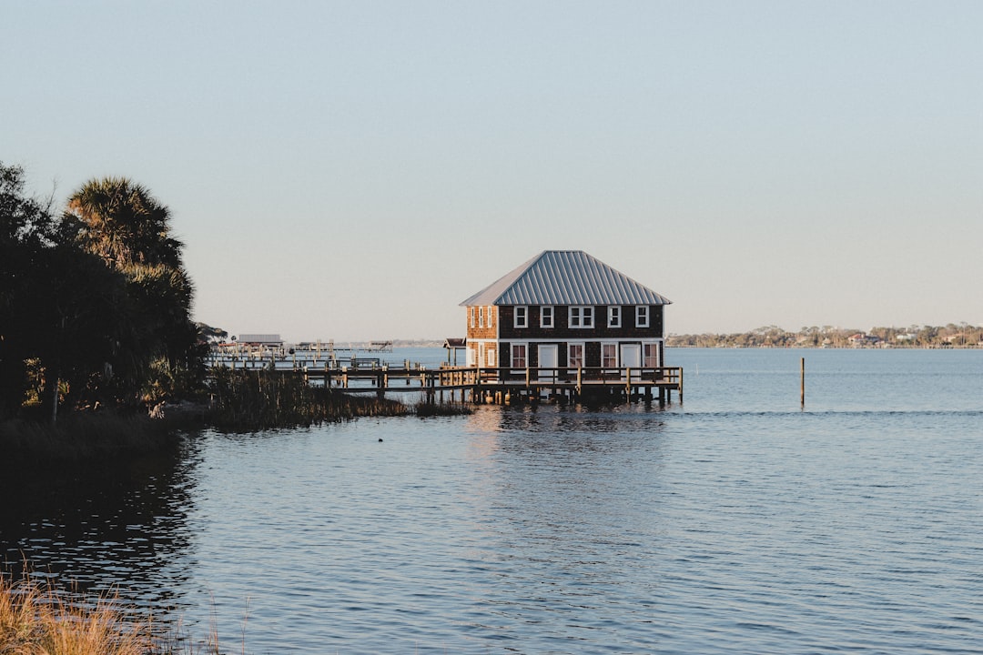 Waterfront Homes in Holiday FL