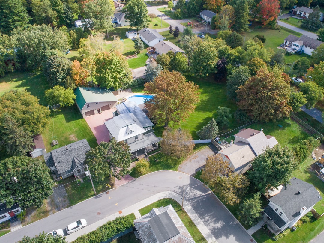 Lithia FL Homes With Acreage: Estate Properties & Large-Lot Living
