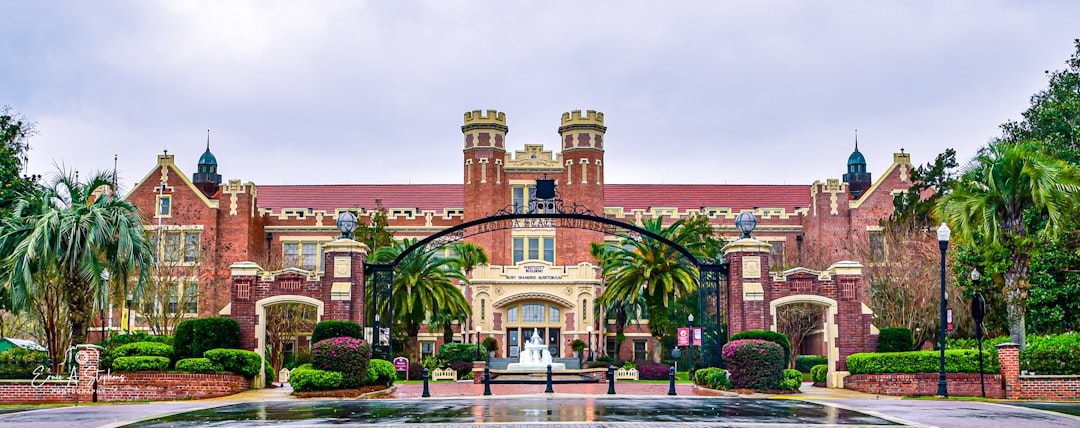 Living in Valrico FL: The Complete Guide to Schools, Neighborhoods & Lifestyle
