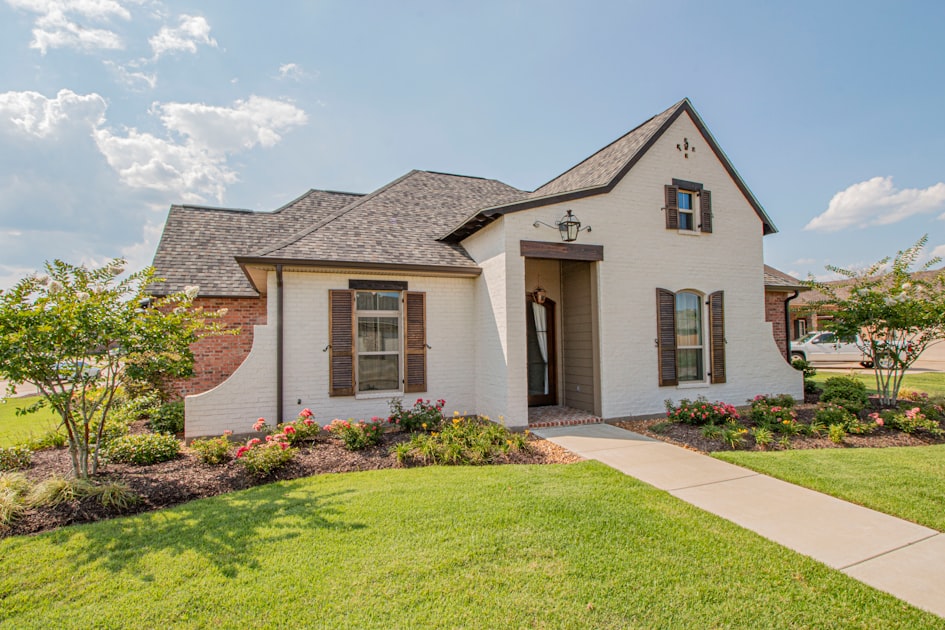 New Construction Homes in Town n Country: Builders, Communities, and What to Know