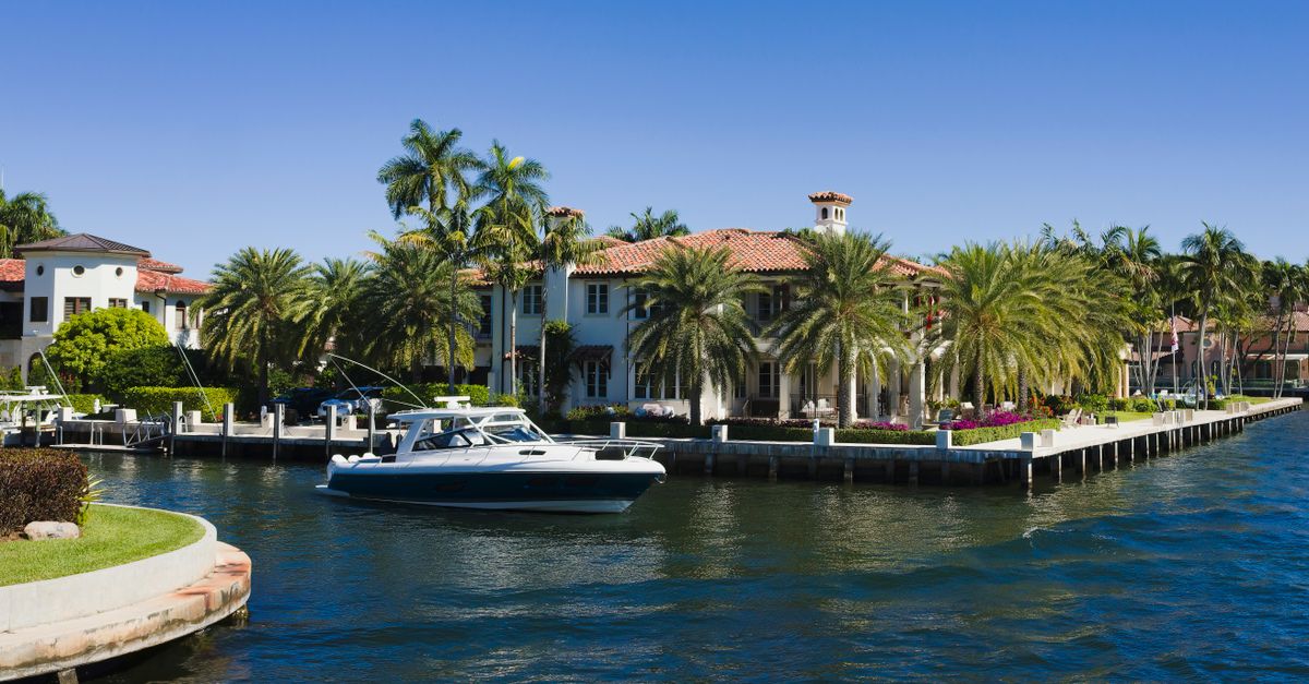 Roof Replacement in Florida  -  Costs, Timeline, and What to Know