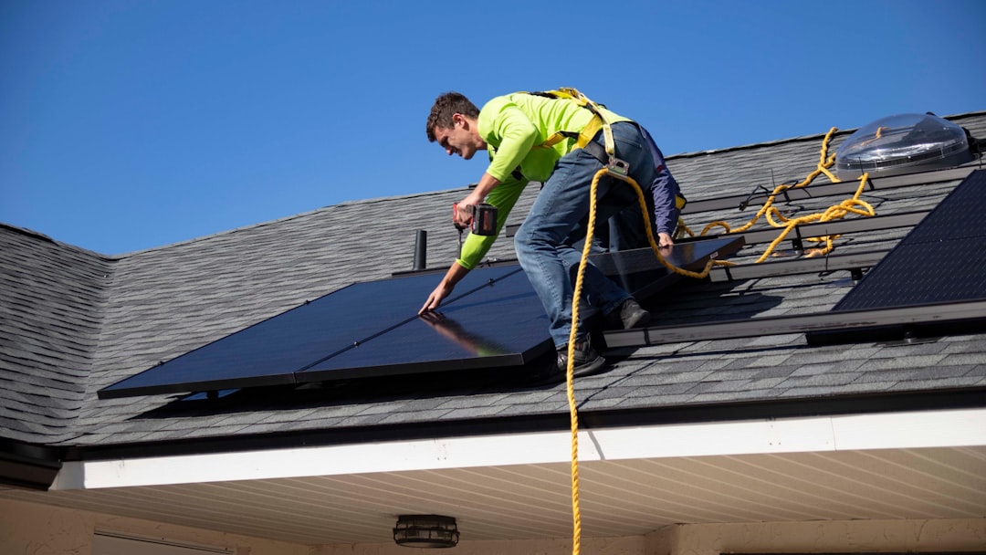 How to Check for Solar Panel Liens Before Buying a Florida Home