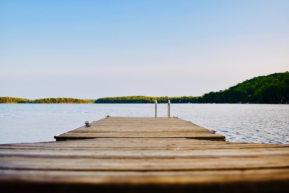 Waterfront Homes in Town n Country: Pricing, Flood Zones, and Tips