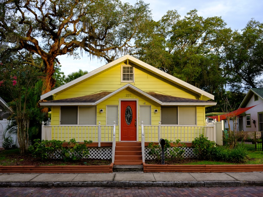 Waterfront Homes in Zephyrhills: Pricing, Flood Zones, and Tips