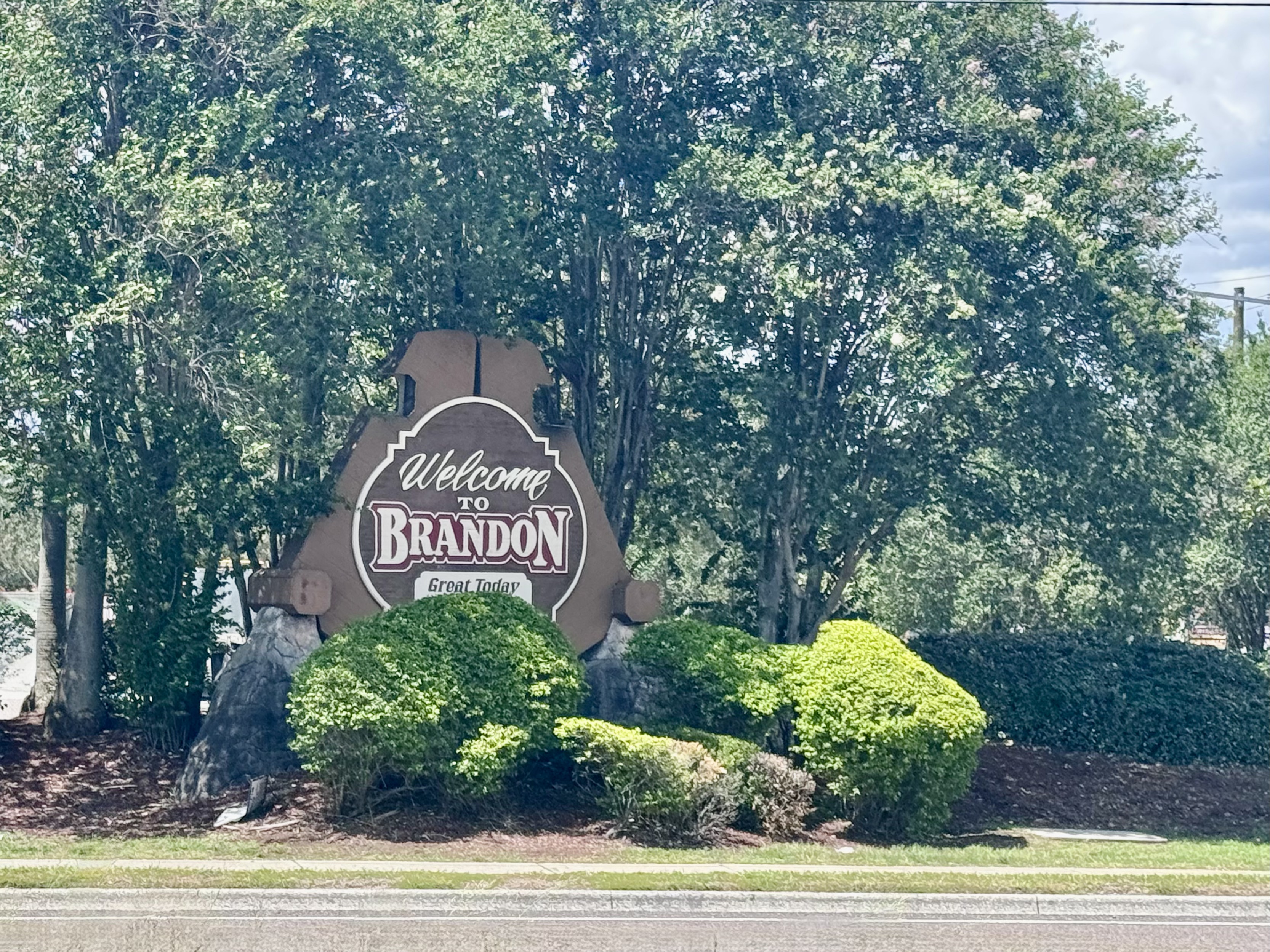 Why Move to Brandon FL  -  10 Reasons This Tampa Suburb Is Worth It