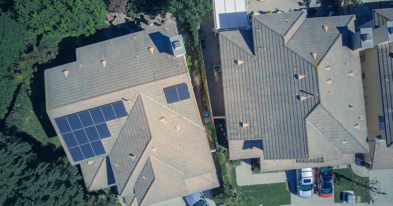 Solar Panels in Florida  –  Costs, Savings, and What Homeowners Need to Know