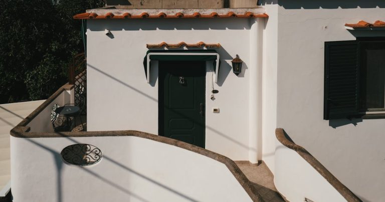 Stucco Homes in Florida  –  Pros, Cons, and What to Watch For